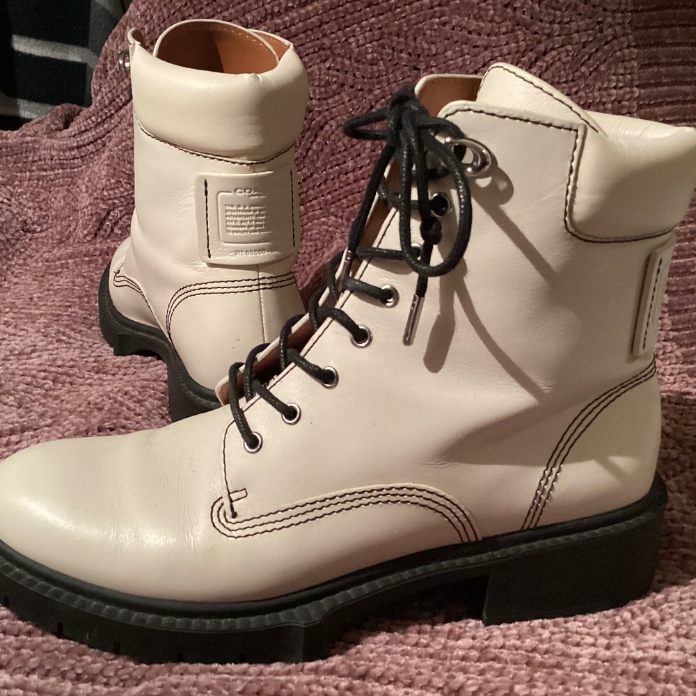 Coach Lorimer Leather Lace Up Combat Boots Cream White Size 8